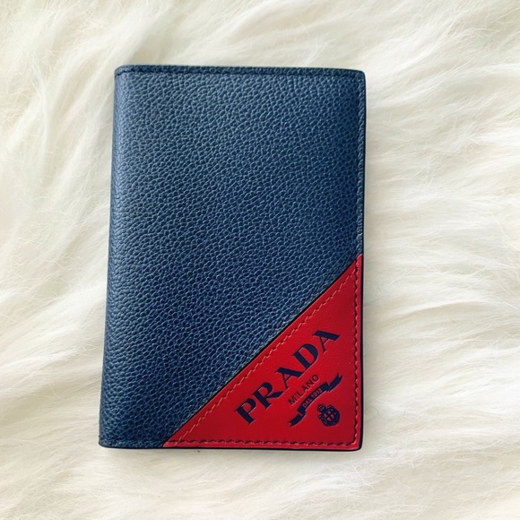 Prada | Men’s Leather Slim Wallet - Picture 2 of 5